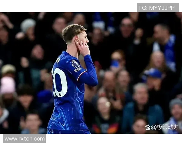 曼联与切尔西激战正酣 英超赛场再度上演强强对话 谁能笑到最后