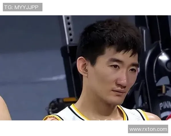 孙铭徽：从青涩少年到篮球场上的闪耀明星之路